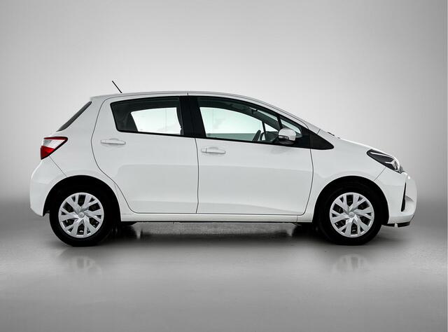 Toyota YARIS 1.0 VVT-i Aspiration | Trekhaak | Camera | Cruise Control | Airco | SA 8e PR