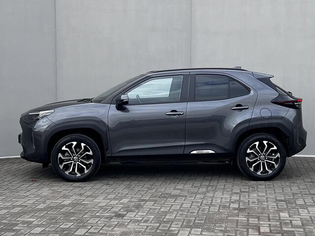 Toyota YARIS Cross 1.5 Hybrid Dynamic Automaat / Fabrieksgarantie tot 04-2028 < 100.000km, tot 10 jaar mogelijk ** / Navigatie (abbo) / Adaptieve CC / Achteruitrijcamera / Apple Carplay Android / 17" LM wielen /