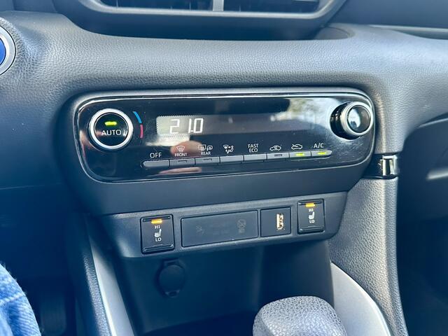 Toyota YARIS 1.5 Hybrid Dynamic | 34.000 KM | Automaat | Apple carplay | Stoelverwarming | Camera