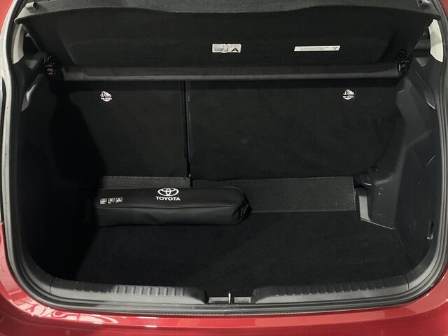 Toyota YARIS 1.5 VVT-i DYNAMIC / LED / CRUISE / CARPLAY / RIJKLAAR