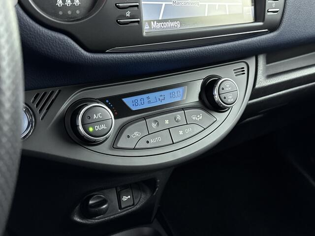Toyota YARIS 1.5 Hybrid Bi-Tone
