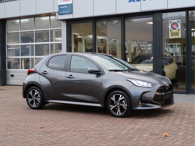 Toyota YARIS 1.5 Hybrid 115 Business Plus | Camera | Parkeersensoren | Stoel-Stuurverwarming | Carplay