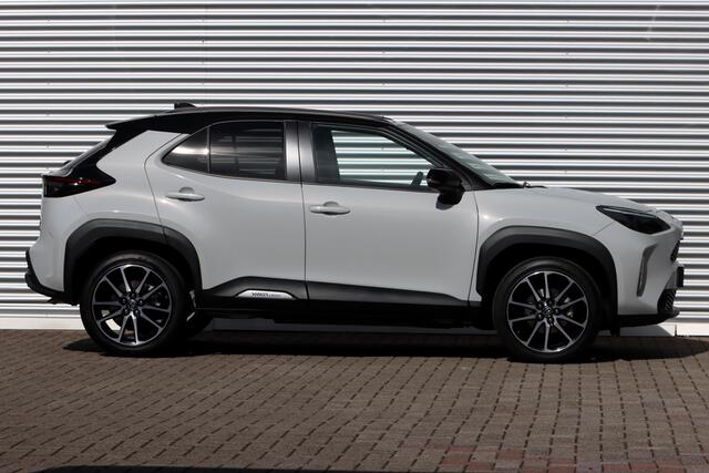 Toyota YARIS Cross 1.5 Hybrid 130 GR Sport JBL / Head-Up