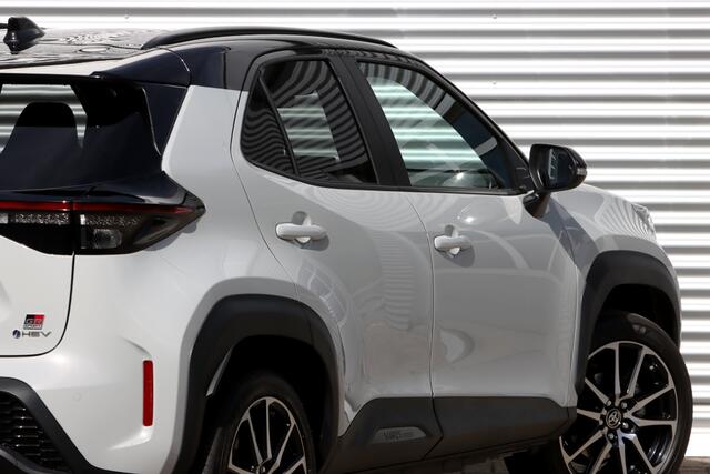 Toyota YARIS Cross 1.5 Hybrid 130 GR Sport JBL / Head-Up