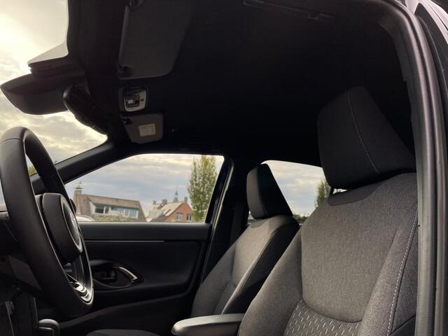 Toyota YARIS 1.5 HYBRID 115 Style Safety, Zo goed als nieuw!, PDC, Camera, Stoel-Stuur-Voorruitverwarming