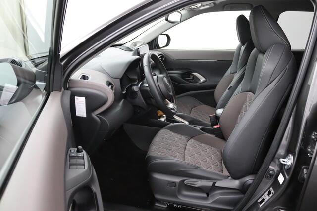 Toyota YARIS Cross 1.5 Hybrid 130 Executive | Premium Pakket | Rondom Parkeersensoren | Grootscherm Navigatie | 10 Jaar garantie |