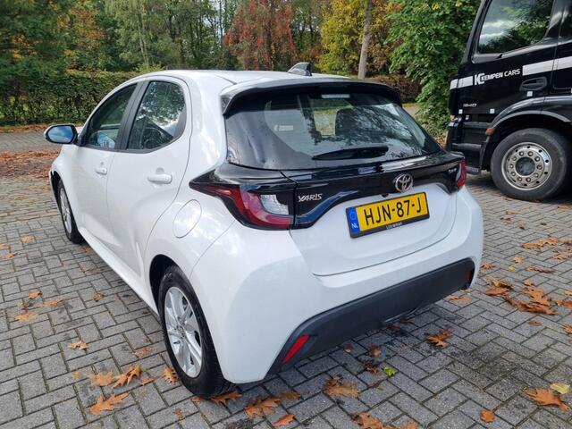 Toyota YARIS 1.5 Hybrid 115 Bns