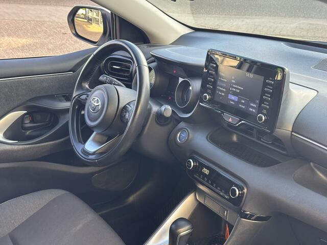 Toyota YARIS 1.5 Hybrid Dynamic / Keyless Entry / NL Auto / Applecarplay/Androidauto / Camera /