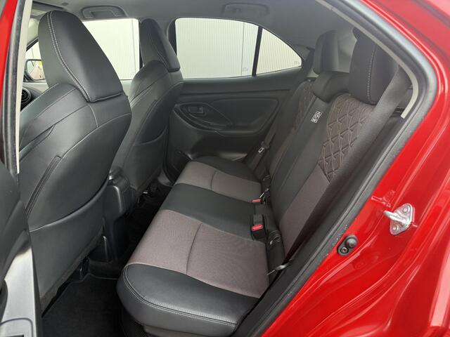 Toyota YARIS Cross 1.5 Hybrid 130 Executive **STOEL EN STUURWIELVERWARMING/ DODEHOEK DETECTIE/ ELEKTRISCHE ACHTERKLEP/ GARANTIE**