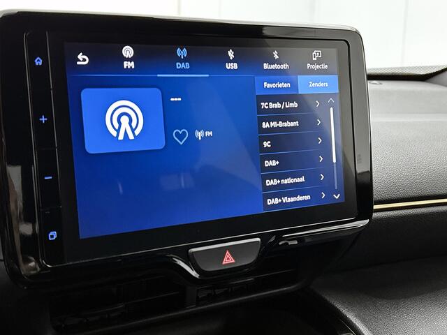 Toyota YARIS Cross 1.5 Hybrid Adventure | Half lederen interieur | Premium uitgevoerd |