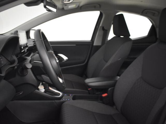 Toyota YARIS 1.5 Hybrid Active Plus | Trekhaak | Carplay | HUD