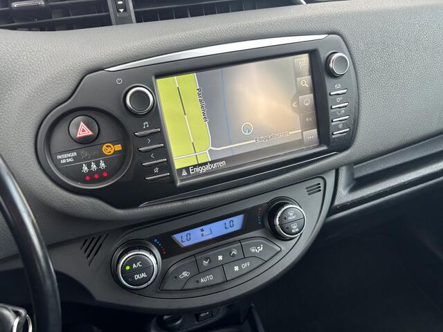 Toyota YARIS 1.5 Hybrid Active HANDGAS / MINDERVALIDE AANPASSING / NAVI / CAMERA / CLIMA / CRUISE / NL-AUTO
