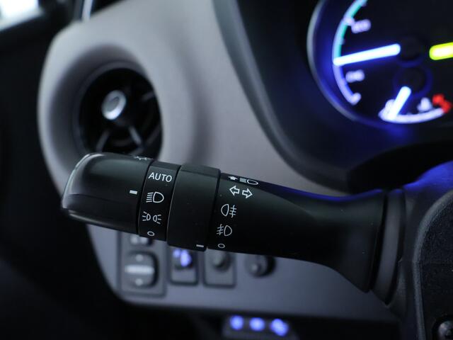 Toyota YARIS 1.5 Hybrid Bi-Tone | Parkeersensor voor en achter |