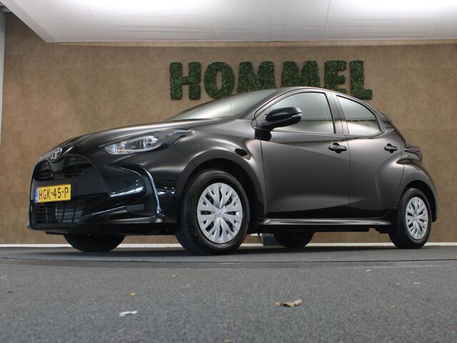 Toyota YARIS 1.5 Hybrid 115 Comfort - ORIGINEEL NEDERLANDSE AUTO - CLIMATE CONTROL - MIDDENARMSTEUN - ADAPTIEVE CRUISE CONTROL - 4 X ELEKTRISCHE RAMEN - LICHT EN REGENSENSOR - APPLE CARPLAY/ ANDROID AUTO - CAMERA