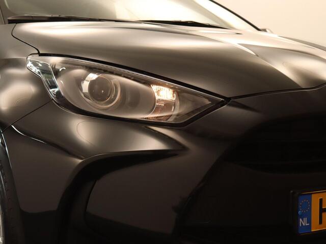 Toyota YARIS 1.5 Hybrid 115 Comfort - ORIGINEEL NEDERLANDSE AUTO - CLIMATE CONTROL - MIDDENARMSTEUN - ADAPTIEVE CRUISE CONTROL - 4 X ELEKTRISCHE RAMEN - LICHT EN REGENSENSOR - APPLE CARPLAY/ ANDROID AUTO - CAMERA