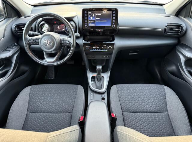 Toyota YARIS 1.5 Hybrid Active | Trekhaak | Camera | Stoelverwarming