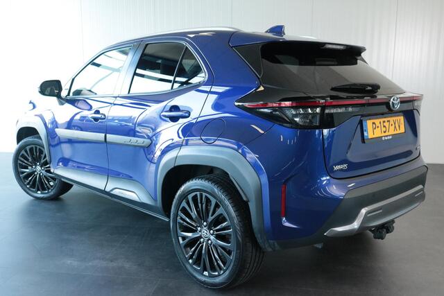 Toyota YARIS Cross 1.5 Hybrid Adventure, Trekhaak, Stuurverwarming, JBL, Stoelverwarming.