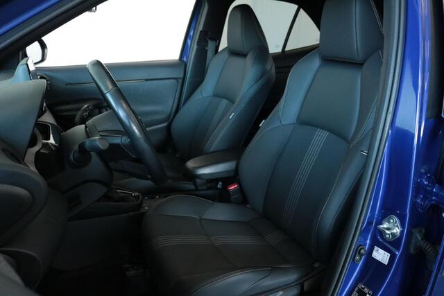 Toyota YARIS Cross 1.5 Hybrid Adventure, Trekhaak, Stuurverwarming, JBL, Stoelverwarming.