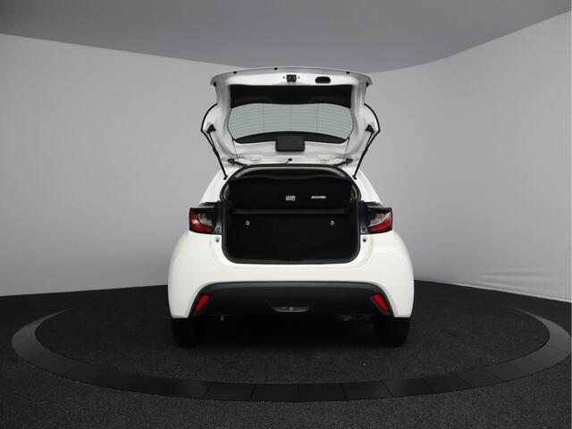 Toyota YARIS 1.5 Hybrid Active | Navigatie