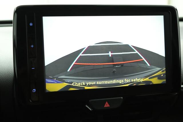 Toyota YARIS Cross 1.5 Hybrid Dynamic | Trekhaak | Hoogzitter | Climate Control | 10 Jaar garantie! | Camera | Adaptieve Cruise Control |