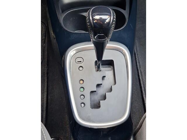 Toyota YARIS 1.5 Hybrid Dynamic Automaat - Navi - Camera