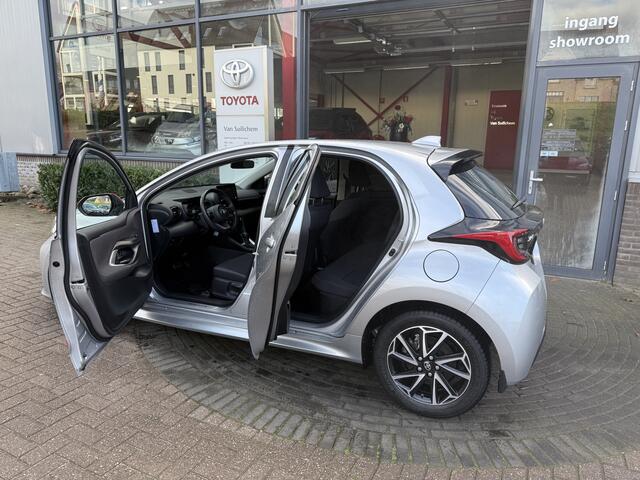 Toyota YARIS 1.5 Hybrid Dynamic