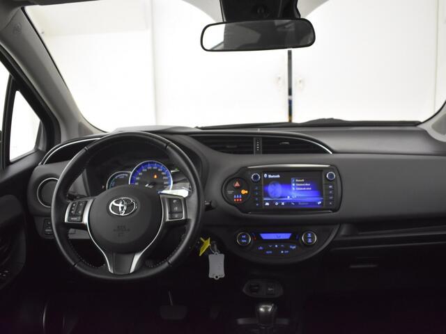 Toyota YARIS 1.5 Hybrid Aspiration | Trekhaak | Stoelverwarming | LM Velgen