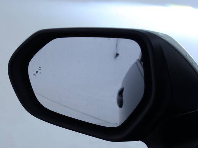 Toyota YARIS Cross 1.5 Hybrid Executive AWD Navigatie | Licht Metalen velgen | AWD | Electrische achterklep