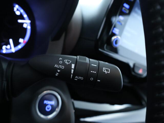 Toyota YARIS Cross 1.5 Hybrid Executive AWD Navigatie | Licht Metalen velgen | AWD | Electrische achterklep