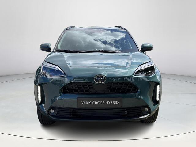 Toyota YARIS Cross 1.5 Hybrid Dynamic | Forest green metallic | Comfort Pack | Nieuw uit voorraad leverbaar |