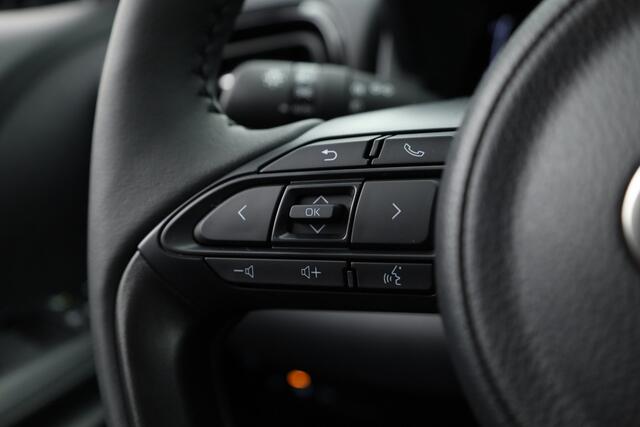 Toyota YARIS Cross 1.5 Hybrid 130pk Teamplayer | Winter pack | Safety pack | Navi | Adapt. Cruise | Camera | Keyless