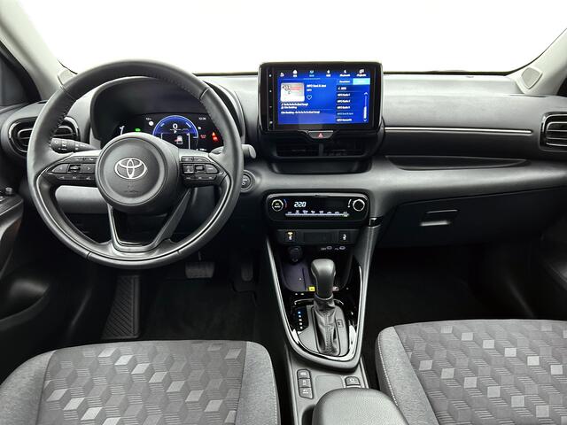 Toyota YARIS 1.5 Hybrid 115 Dynamic | Stoelverwarming | Parkeersensoren rondom |
