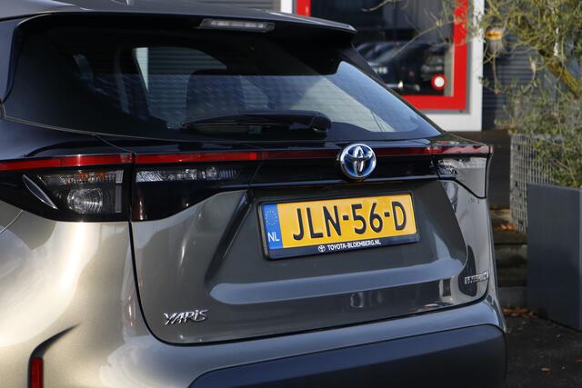 Toyota YARIS Cross 1.5 Hybrid Active All season banden | Car Play