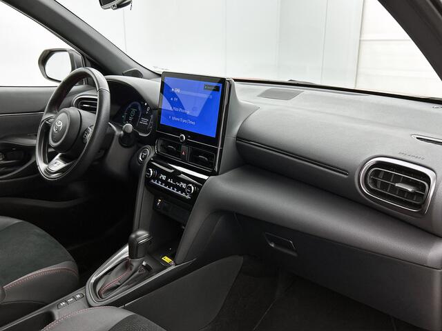 Toyota YARIS Cross 1.5 Hybrid 130 GR Sport | LED V+A | Climate control | Stoelverwarming | LM velgen |