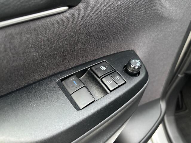 Toyota YARIS 1.5 Hybrid Active