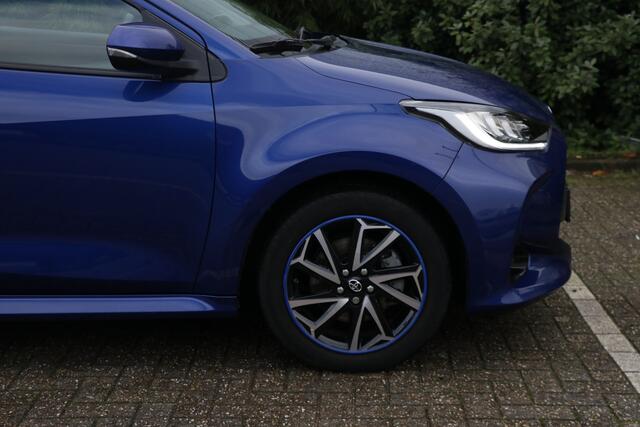 Toyota YARIS 1.5 Hybrid Comfort Automaat | camera | stoelverwarming | cruise ctrl