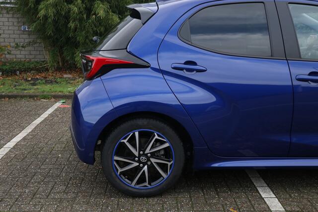Toyota YARIS 1.5 Hybrid Comfort Automaat | camera | stoelverwarming | cruise ctrl