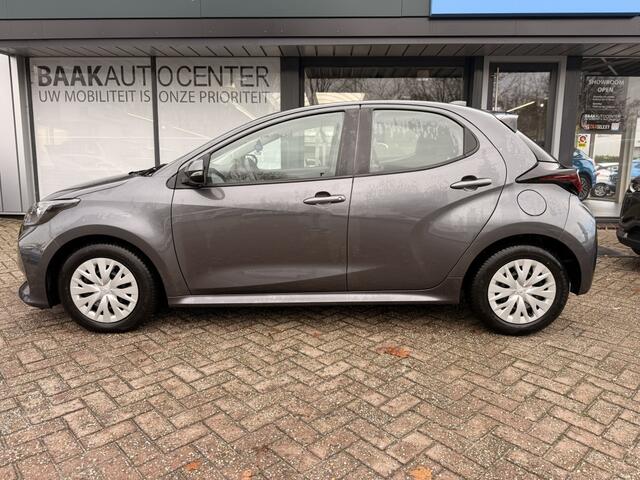 Toyota YARIS 1.5 Hyb. Active
