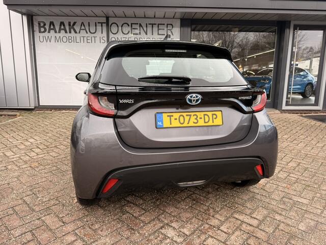 Toyota YARIS 1.5 Hyb. Active