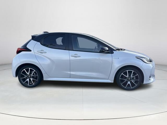 Toyota YARIS 1.5 Hybrid Executive | Navigatie | Appel CarPlay/Android auto | Achteruitrijcamera | Panoramadak | Head-Up display