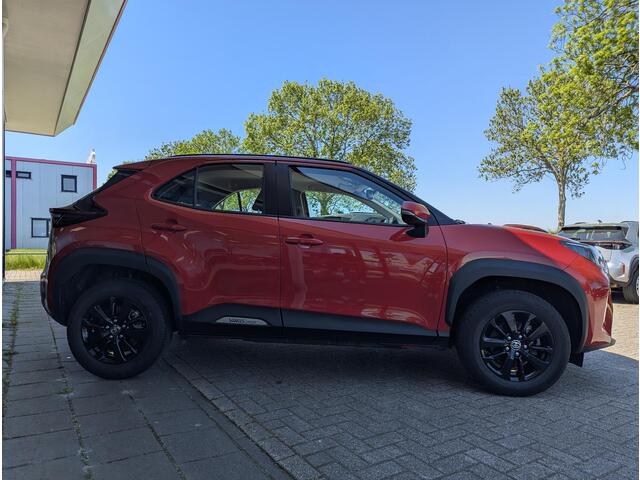 Toyota YARIS Cross 1.5 Hybrid Dynamic Limited | HUD | Elek. achterklep | Stoel- stuurverwarming | DAB | Camera