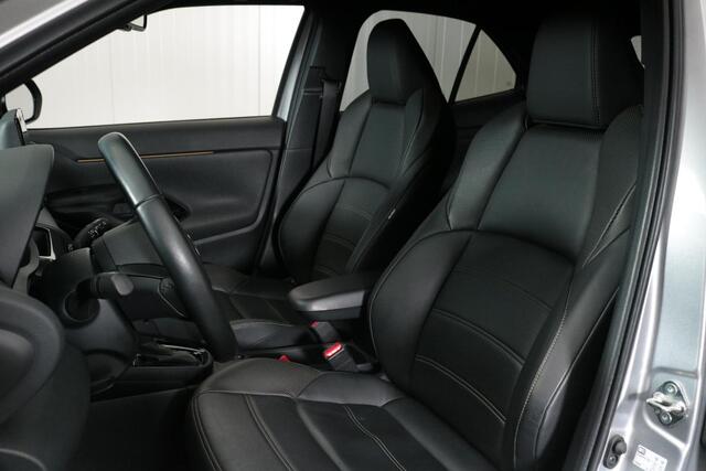 Toyota YARIS Cross 1.5 Hybrid Launch Edition, Stuurverwarming Limited