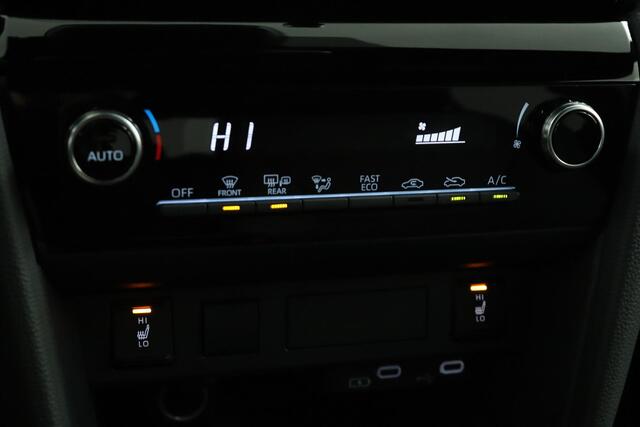 Toyota YARIS Cross 1.5 Hybrid 115 Dynamic | Comfort Pack | Stoel- en Stuurverwarming | Parkeersensoren | Adaptieve Cruise Control | Privacy Glass | 10 Jaar Garantie! |