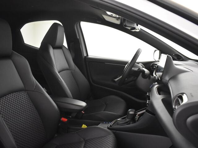 Toyota YARIS 1.5 Hybrid Executive | JBL | Head Up | Parkeersensoren V + A