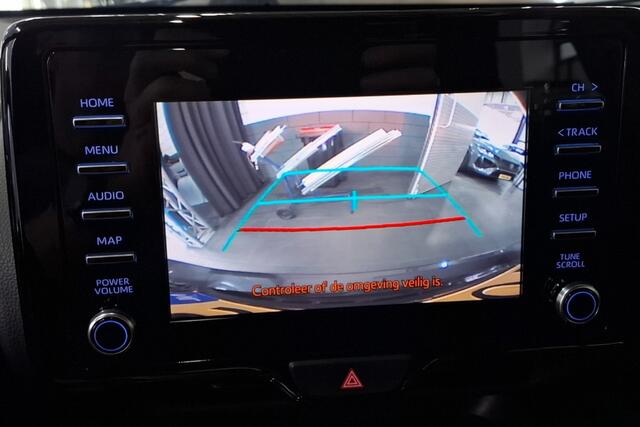 Toyota YARIS 1.5 Hybrid 85kW/115pk CVT Dynamic SOUNDPAKKET + ADAPT.CRUISE + LANE ASSIST + APPLE CARPLAY/ANDROID AUTO + LED KOPLAMPEN + CLIMA + PD-GLASS + ACHTERUITRIJCAMERA + SPORTSTOELEN + MISTLAMPEN + 16" LM-VELGEN!!