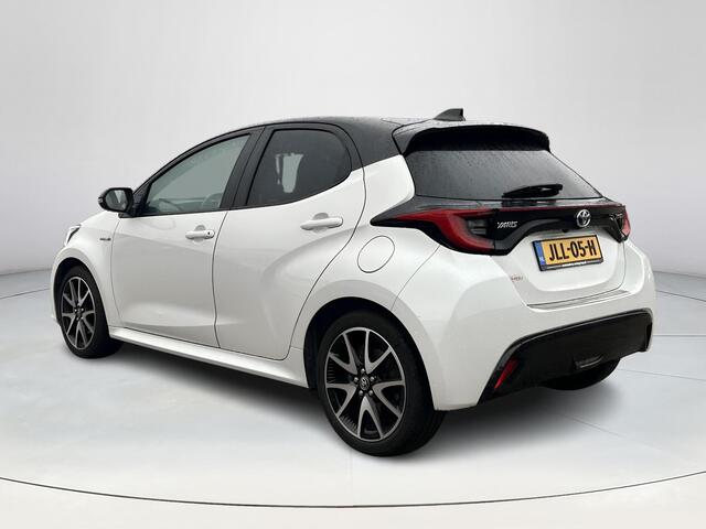 Toyota YARIS 1.5 Hybrid Executive | Navigatie | Dode hoek waarschuwing | Head up display | 17 inch LM-velgen |