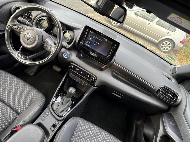 Toyota YARIS 1.5 Hybrid Bi-Tone | 06-10141018 Voor meer informatie