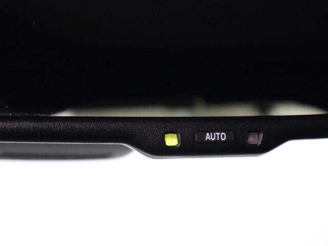 Toyota YARIS 1.5 VVT-i Executive Automaat | Navigatie | 1e eigenaar | Dealer onderhouden | Half Leder |