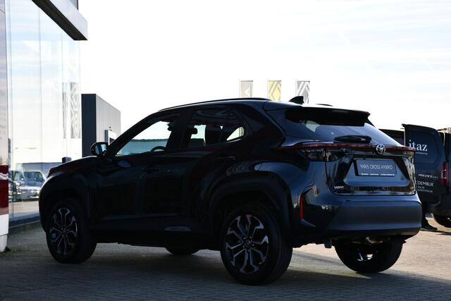 Toyota YARIS Cross 1.5 Hybrid 130 Dynamic Automaat 130pk | Nieuw | Comfort Pack | Dodehoekdetectie | Parkeersensoren |