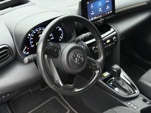 Toyota YARIS Cross 1.5 Hybrid Adventure Als Nieuw!! | JBL Geluidssysteem | Camera | Navi | Keyless | Stoelverwarming | RIJKLAARPRIJS INCL 12 MAANDEN GARANTIE EN BEURT
